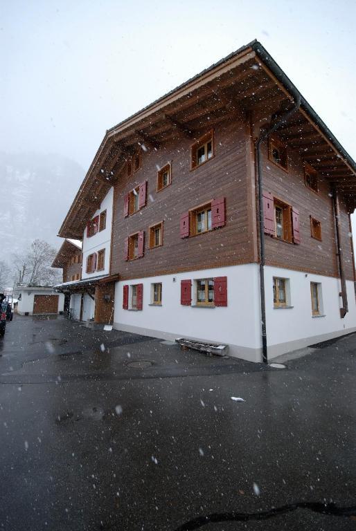 Ferienwohnung Haus Klopfenstein Kandersteg Exterior foto